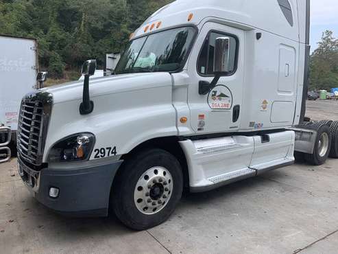2011 Freightliner Cascadia for sale in Candler, NC
