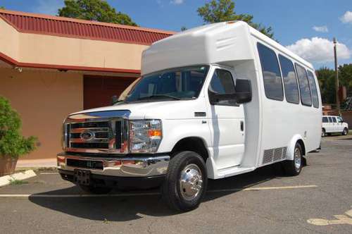 VERY NICE 15 PERSON MINI BUS....UNIT# 5648T for sale in Charlotte, NC
