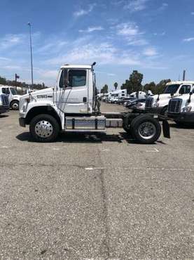 2003 Freightliner FL106 for sale in Fontana, CA