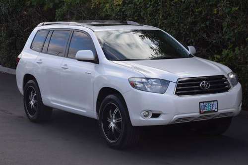 2010 Toyota Highlander Limited - 4WD / LEATHER / MOONROOF / LOW MILES! for sale in Beaverton, OR