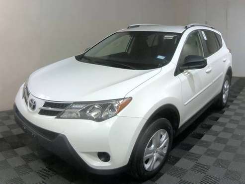 **2015 Toyota Rav4 LE:White AT BT Loaded 42K Clean Title Carfax Cert!* for sale in Austin, TX