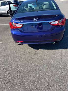 2011 Hyundai Sonata limited push to start for sale in Rosedale, MD