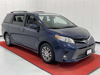 2018 Toyota Sienna XLE - - by dealer - vehicle for sale in Waite Park, MN