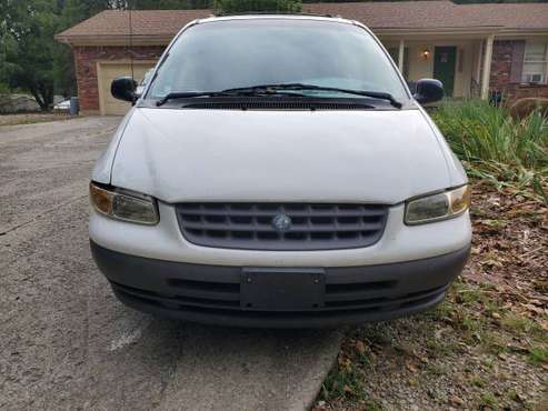 2000 Plymouth voyager for sale in Louisville, KY