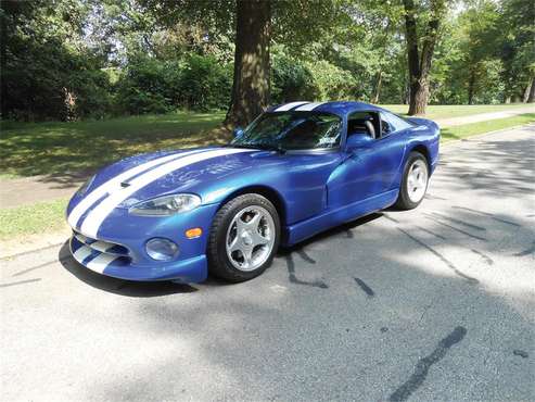 For Sale at Auction: 1996 Dodge Viper for sale in Auburn, IN