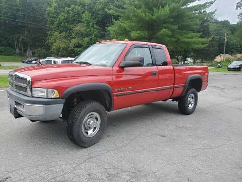 1998 DODGE RAM 2500 with 8 foot Western Snow Plow for sale in Cold Spring, NY