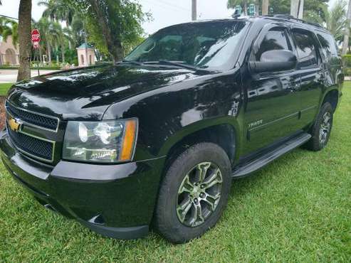 2013 Chevy Tahoe LT 4x4 - cars & trucks - by dealer - vehicle... for sale in Boca Raton, FL