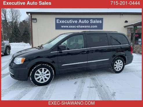 2014 Chrysler Town & Country 4dr Wgn Touring - - by for sale in Shawano, WI