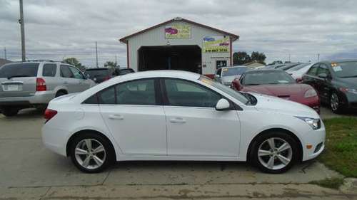 2014 chevy cruze 117,000 miles $5999 for sale in Waterloo, IA