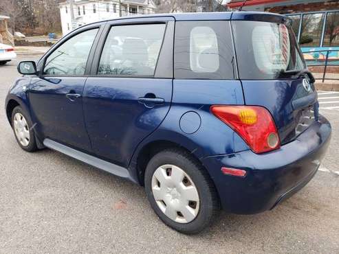2005 Toyota sion XA for sale in Manchester, CT