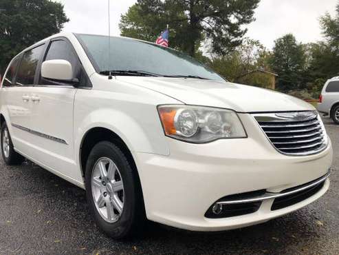 2013 CHRYSLER TOWN & COUNTRY for sale in Jackson, TN