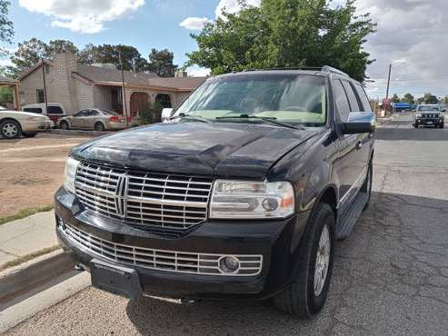 2008 Lincoln Navigator, runs very good for sale in El Paso, TX
