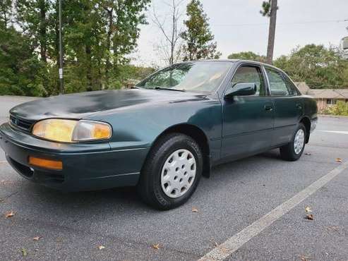 1996 Toyota Camry LE 4900 LOW MILES GAS SAVER DRIVES GOOD - cars & for sale in Marietta, GA
