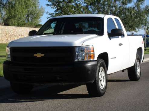 2013 CHEVROLET SILVERADO 1500 4 DOOR 4X2! 5.3L V8! ONE OWNER! for sale in El Paso, NM