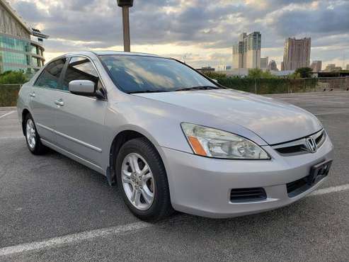 $2900 Very nice Dependable 2006 Honda accord with cold A.C. & Sunroof for sale in San Antonio, TX