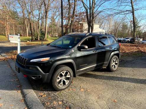 2014 Jeep Cherokee Trailhawk - cars & trucks - by owner - vehicle... for sale in Windham, NH