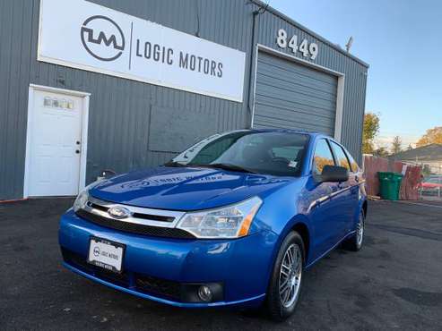 2011 Ford Focus SE ONE OWNER*HOLIDAY SPECIAL* - cars & trucks - by... for sale in Portland, OR