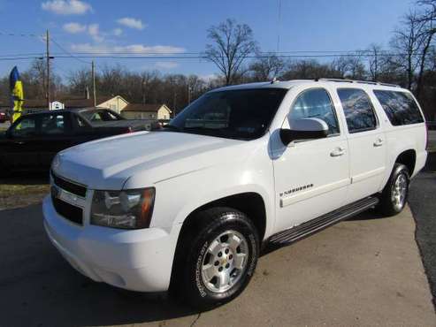 2008 chevy suburban lt 4x4 - - by dealer - vehicle for sale in Elizabethtown, PA
