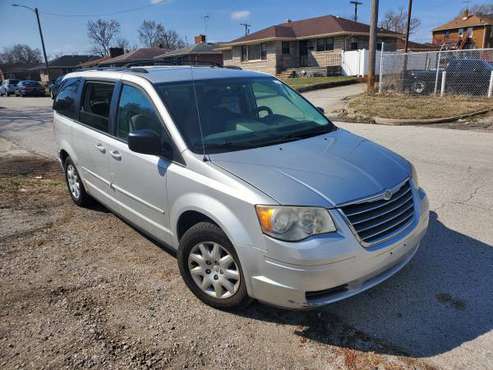 2011 Chrysler Town & COUNTRY 120k Let s Talk WOW ONLY - cars & for sale in Gary, IL