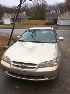 2000 Honda Accord - cars & trucks - by owner - vehicle automotive sale for sale in Fayetteville, AR