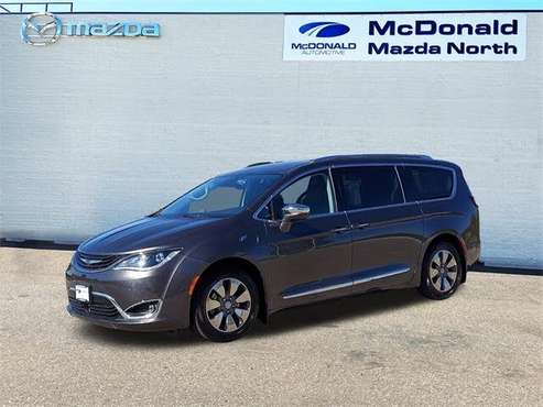2018 Chrysler Pacifica Hybrid Limited FWD for sale in Longmont, CO