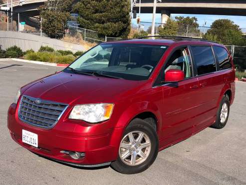 2008 CHRYSLER TOWN &COUNTRY HANDICAP WHEELCHAIR MOBILITY VAN 33K... for sale in South San Francisco, CA