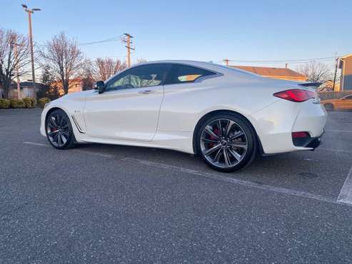 Selling my Q60 Red sport 400 for sale in Oceanside, NY