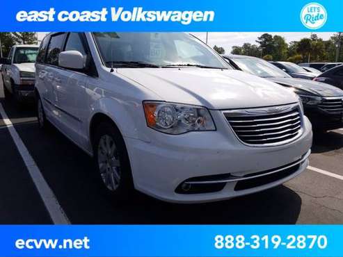 2016 Chrysler Town & Country Bright White Clearcoat for sale in Myrtle Beach, SC
