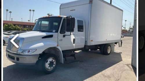 07 BOX TRUCK W/liftgate low miles for sale in Albuquerque, NM