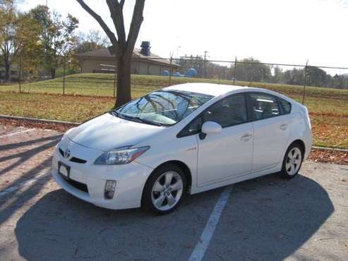 2010 Toyota Prius, 125Kmi, Leather, Bluetooth, AUX, 26 Hybrids Avail... for sale in West Allis, WI