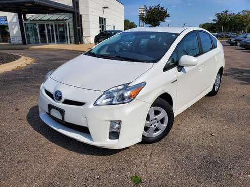 2011 Toyota Prius Prius III - cars & trucks - by dealer - vehicle... for sale in Plymouth, MI