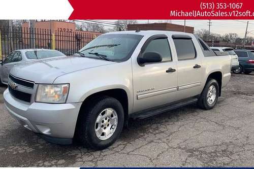 2010 Chevrolet Avalanche LS 4WD - - by dealer for sale in Cleves, OH