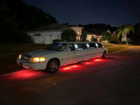 2004 Lincoln Town car limo for sale in DUNEDIN, FL