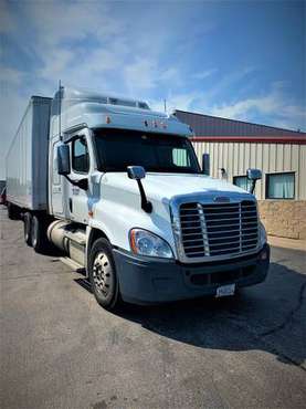 2012 Freightliner Cascadia for sale in Minooka, IL