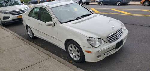 2007 MERCEDES C280 for sale in GLEN HEAD, NY