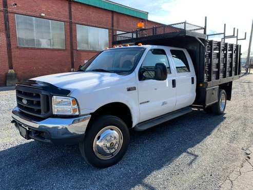 2001 Ford F-550 Crew Cab 7 3L Powerstroke Stakebody Flatbed Truck for sale in Lebanon, PA