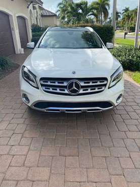 2020 Mercedes Benz GLA 250 - cars & trucks - by owner - vehicle... for sale in Marco Island, FL