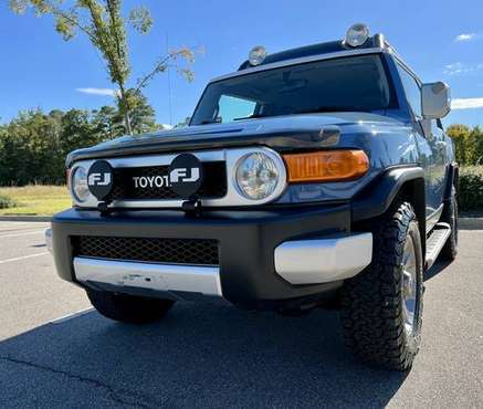 2012 TOYOTA FJ CRUISER - - by dealer - vehicle for sale in Raleigh, NC