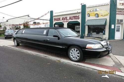 2005 Lincoln Town Car-EXECUTIVE LIMO - - by dealer for sale in Collingswood, NJ