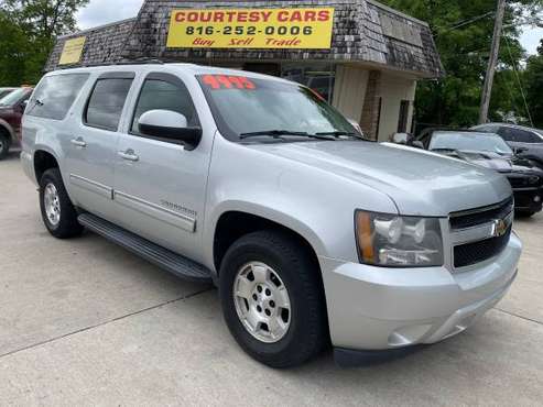 2010 Chevy Suburban LT 4x4 3rd row - - by dealer for sale in Independence, MO