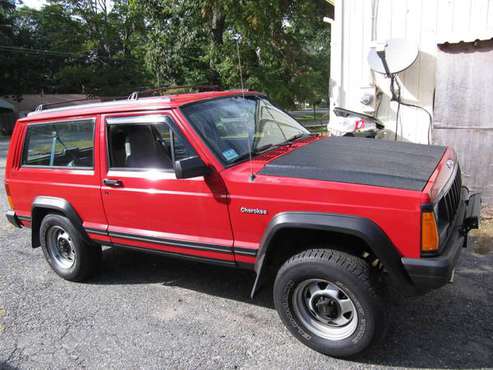 1996 Jeep Cherokee SE Sport Utility 2D for sale in Charlton, MA