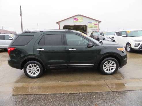 2013 Ford Explorer 4WD... 155,000 Miles... $8,900 - cars & trucks -... for sale in Waterloo, IA