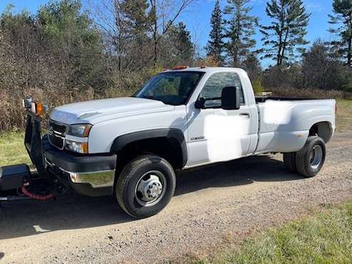 2007 Chevy Silverado dually with plow for sale in Merrill, WI
