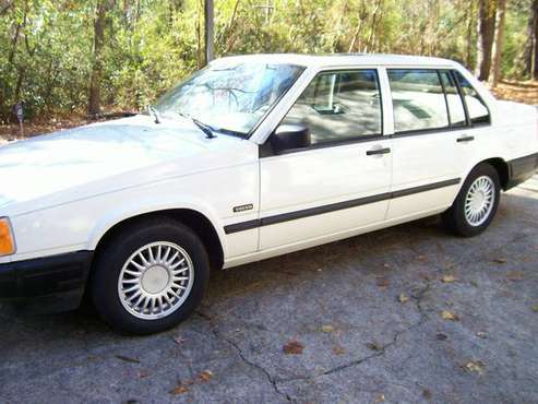 1995 Volvo 940 - cars & trucks - by owner - vehicle automotive sale for sale in Birmingham, AL