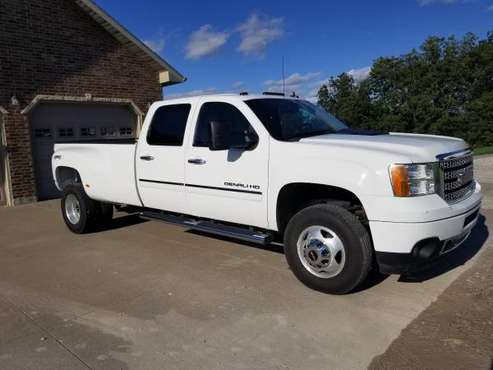 2013 GMC 3500 DENALI CREW 4X4 DUALLY for sale in Marshall, MO