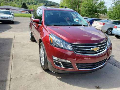 2015 Chevrolet Chevy Traverse LT AWD 4dr SUV w/1LT EVERYONE IS for sale in Vandergrift, PA