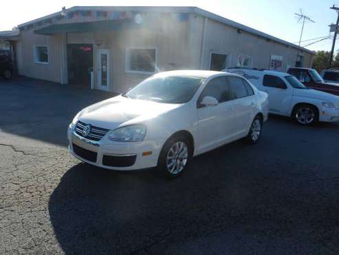 **2010 VOLKSWAGEN JETTA LIMITED EDITION** CLEAN CARFAX ** - cars &... for sale in Greenville, SC