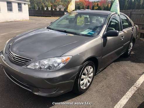 2005 Toyota Camry LE 5-Speed Automatic - cars & trucks - by dealer -... for sale in Wallingford, CT