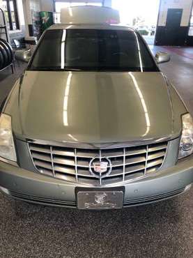 Beautiful Cadillac dts for sale in Albuquerque, NM