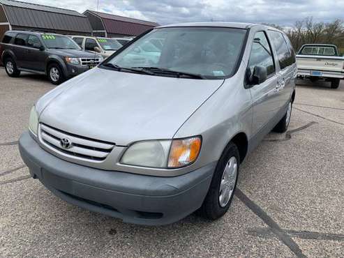 2001 Toyota Sienna CE Minivan - cars & trucks - by dealer - vehicle... for sale in Portage, WI
